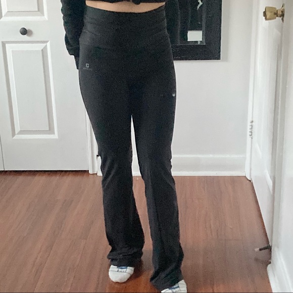 Flared Leggings - Picture 2 of 3